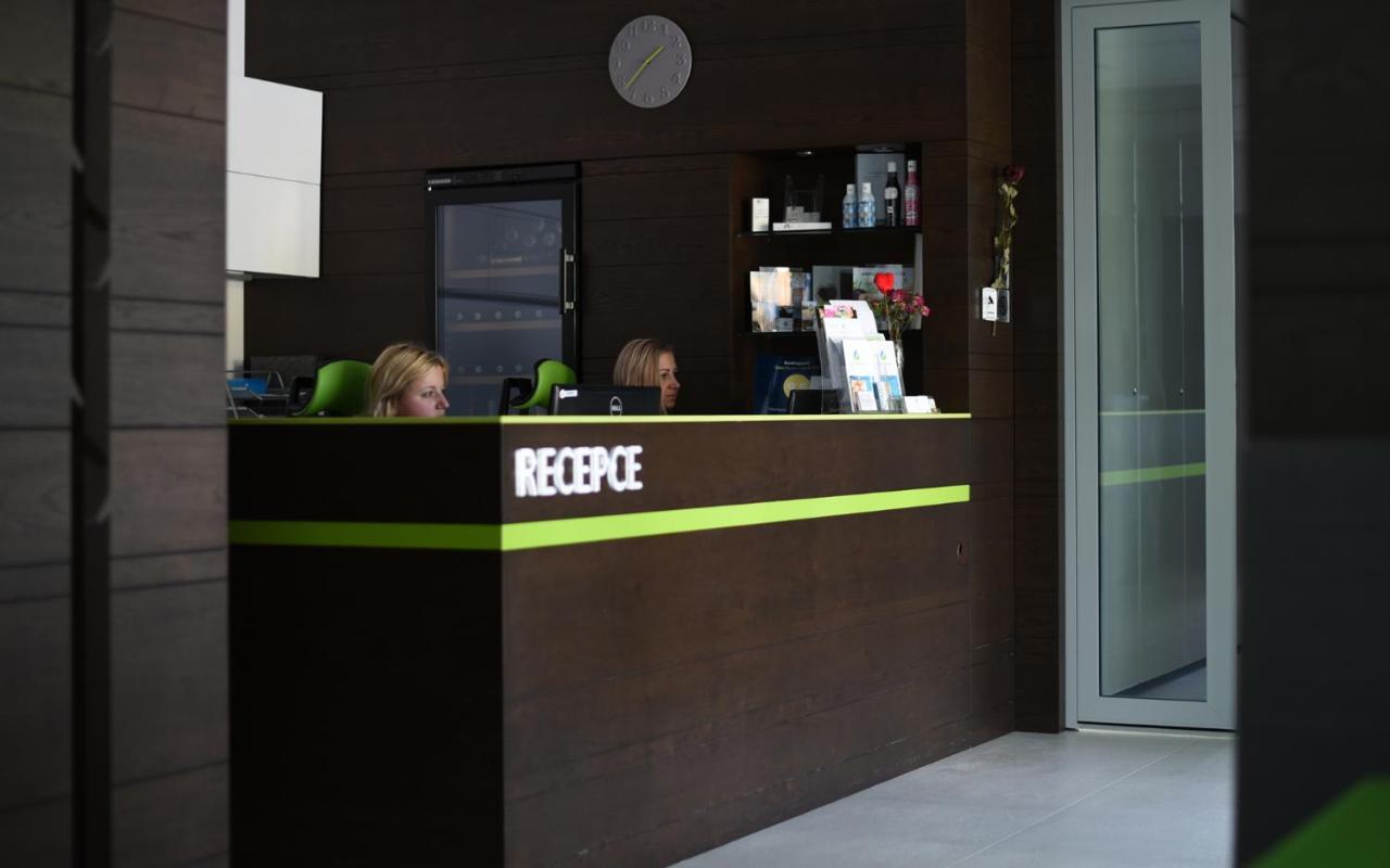 Hotel Harmony Medical & Wellness-Free Parking, 1,8Km From The Center Kromeriz Exterior photo