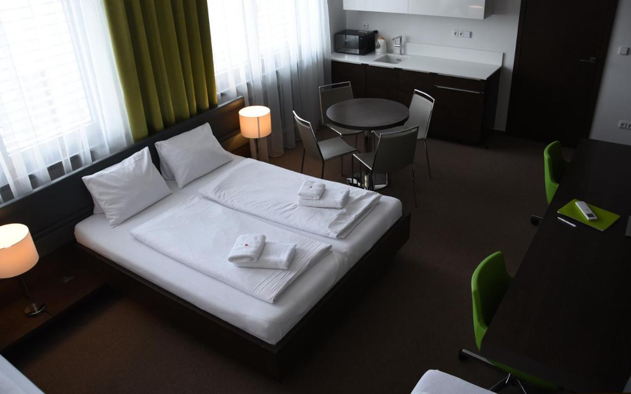 Hotel Harmony Medical & Wellness-Free Parking, 1,8Km From The Center Kromeriz Exterior photo