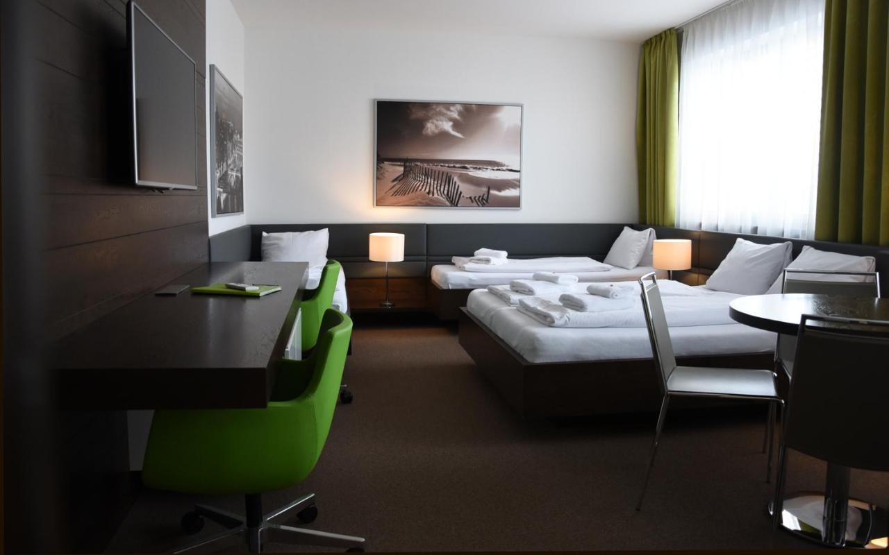 Hotel Harmony Medical & Wellness-Free Parking, 1,8Km From The Center Kromeriz Exterior photo
