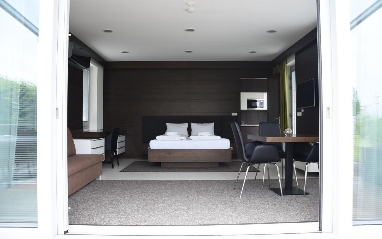 Hotel Harmony Medical & Wellness-Free Parking, 1,8Km From The Center Kromeriz Exterior photo