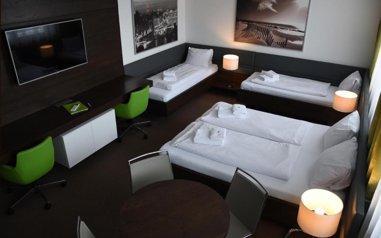 Hotel Harmony Medical & Wellness-Free Parking, 1,8Km From The Center Kromeriz Exterior photo