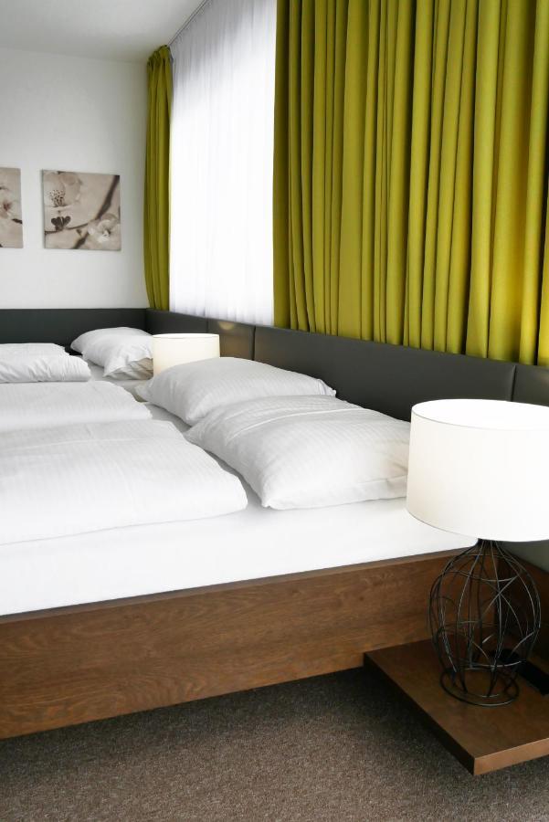 Hotel Harmony Medical & Wellness-Free Parking, 1,8Km From The Center Kromeriz Exterior photo