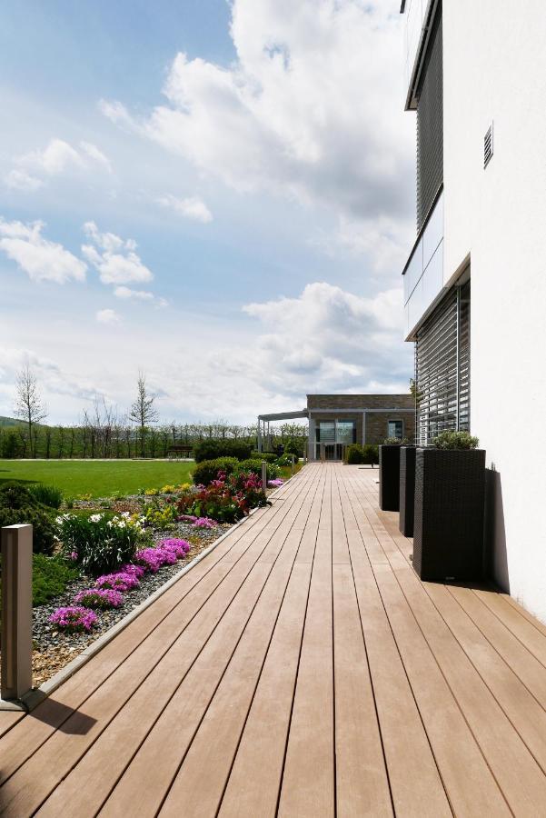 Hotel Harmony Medical & Wellness-Free Parking, 1,8Km From The Center Kromeriz Exterior photo