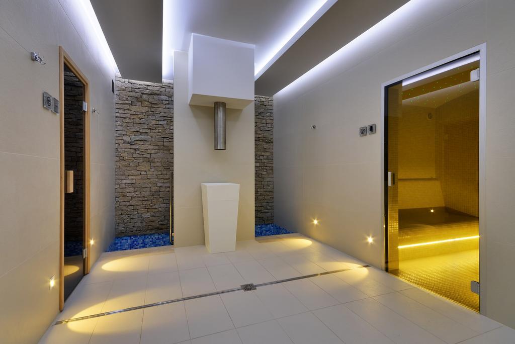 Hotel Harmony Medical & Wellness-Free Parking, 1,8Km From The Center Kromeriz Exterior photo