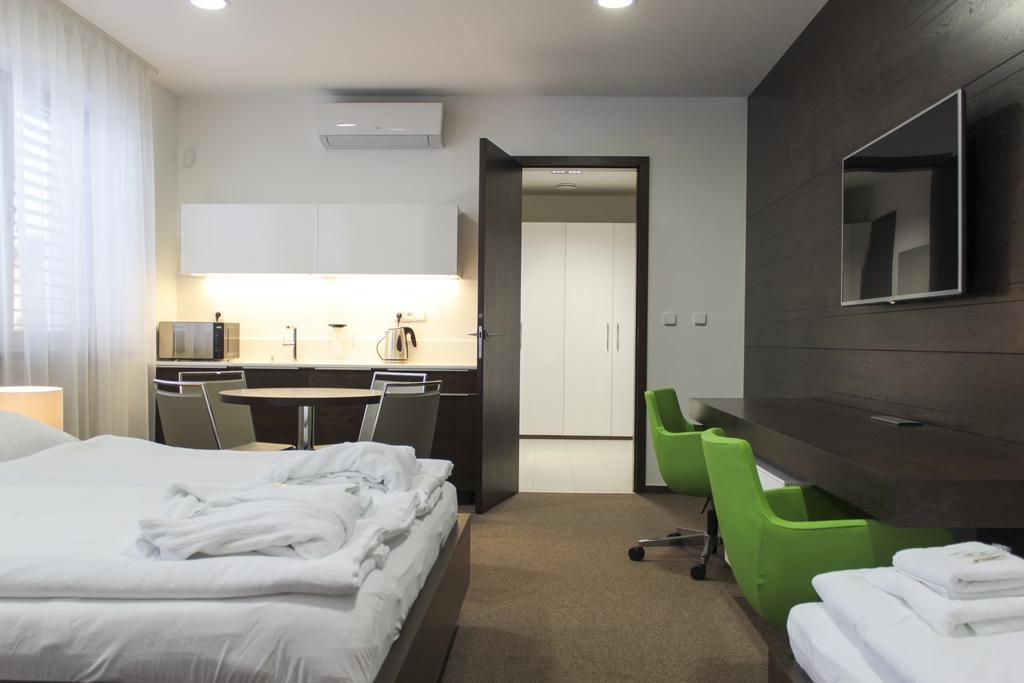 Hotel Harmony Medical & Wellness-Free Parking, 1,8Km From The Center Kromeriz Exterior photo