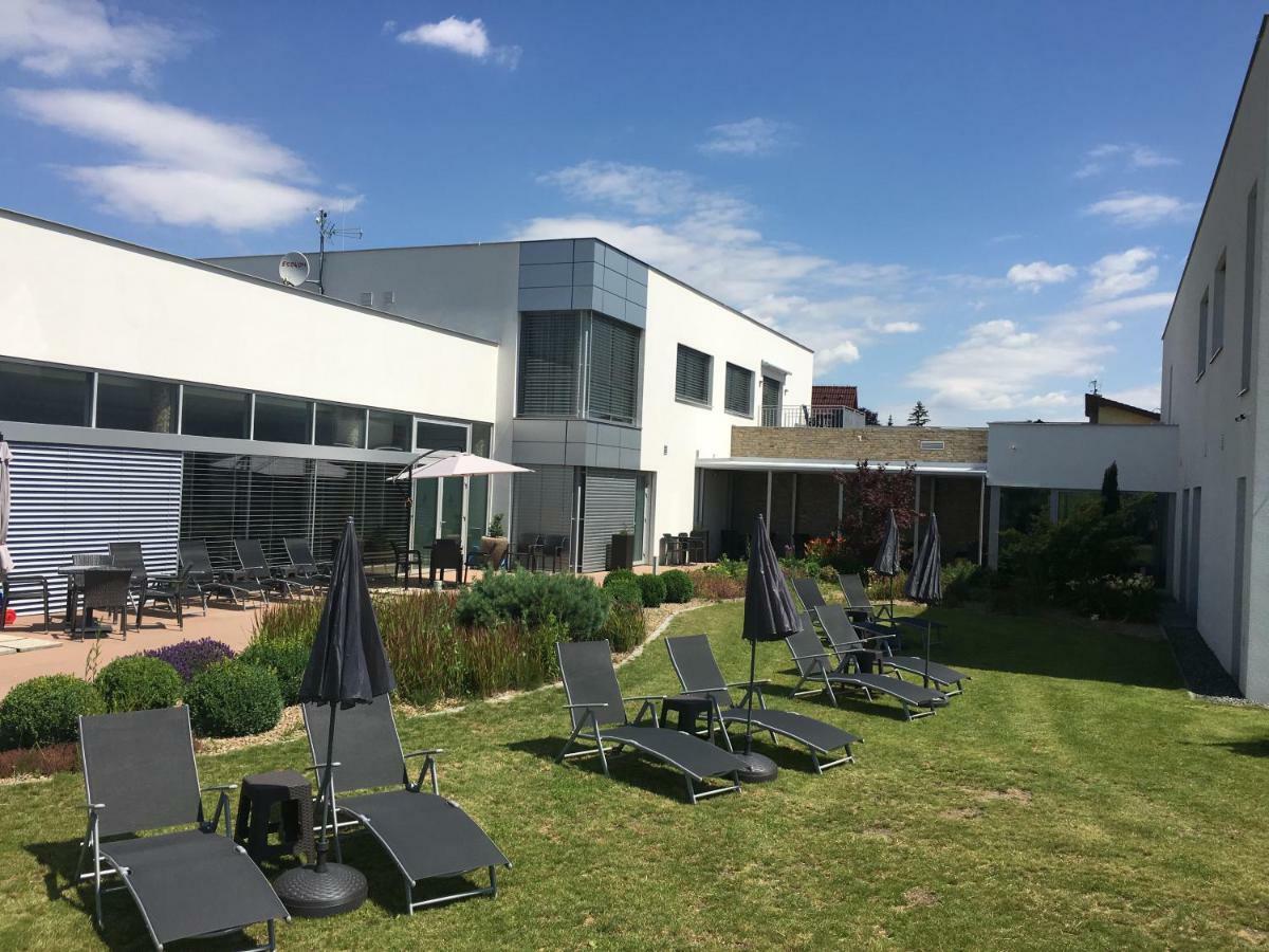 Hotel Harmony Medical & Wellness-Free Parking, 1,8Km From The Center Kromeriz Exterior photo